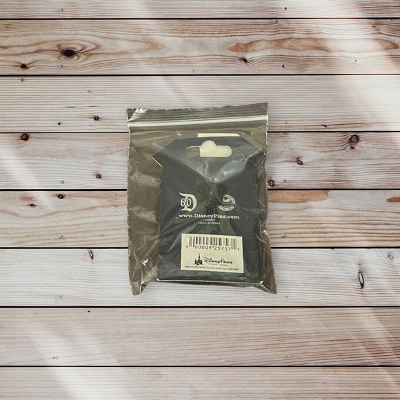 Disneyland 60th Diamond Anniversary Half Globe with Diamond Snow Trading Pin - Picture 4 of 4